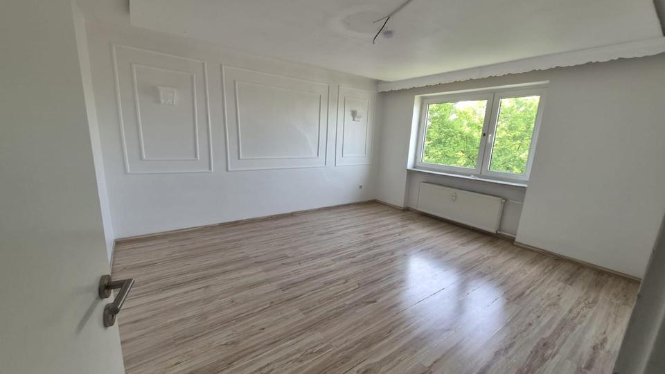 Etagenwohnung Duisburg Rheinhausen - 2 Zimmer, 49 m&sup2;, 85.000&euro; | Angebot:27437379