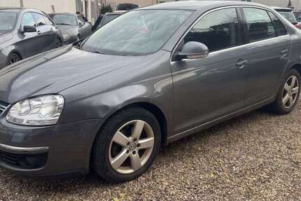 VW Jetta 223.000 km 2.250 &euro; Essen 45356