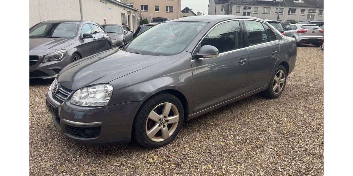 VW Jetta 223.000 km 2.250 &euro; Essen 45356