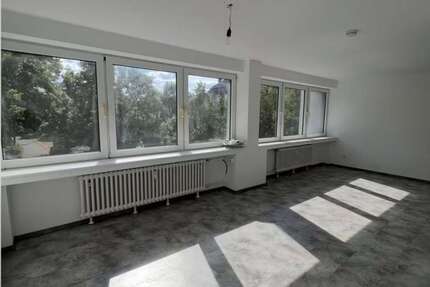 Wohnung Duisburg Hochemmerich - 3 Zimmer, 96 m&sup2;, 800&euro; | Angebot:27069098