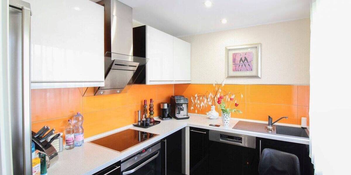 Ein Traum: Gehobene Etagenwohnung mit Balkon und Spa-Bereich 3 zimmer