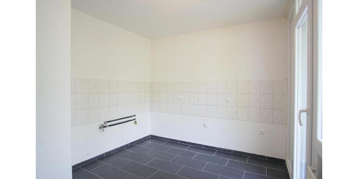 + Sonnenbalkon + sofort beziehbar mit Aufzug + 1.5 zimmer