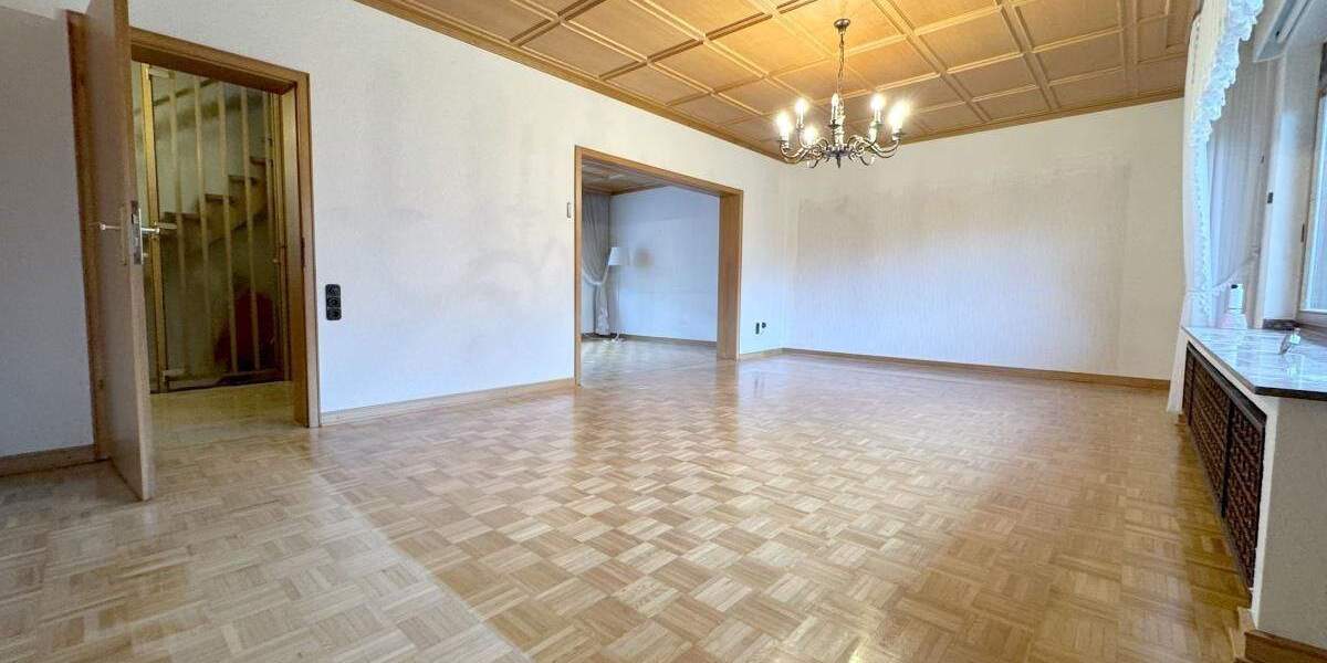 Mehrfamilienhaus, Wohnhaus Oberhausen Sterkrade-Nord - 9 Zimmer, 216 m&sup2;, 759.000&euro; | Angebot:25319533