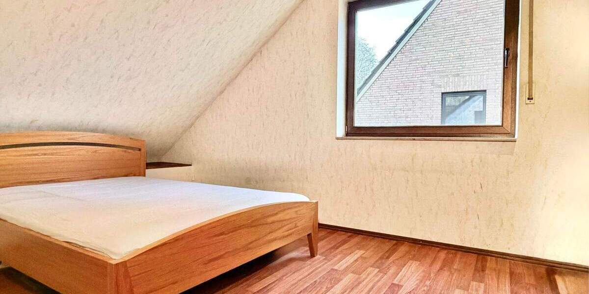 Mehrfamilienhaus, Wohnhaus Duisburg Hochemmerich - 4 Zimmer, 99 m&sup2;, 295.000&euro; | Angebot:25629847