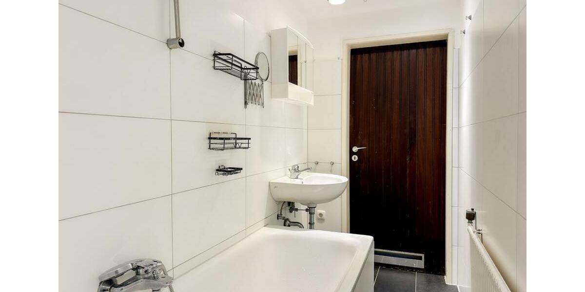 Dachgeschoßwohnung Bochum Wiemelhausen - 2.5 Zimmer, 60 m&sup2;, 540&euro; | Angebot:25220406