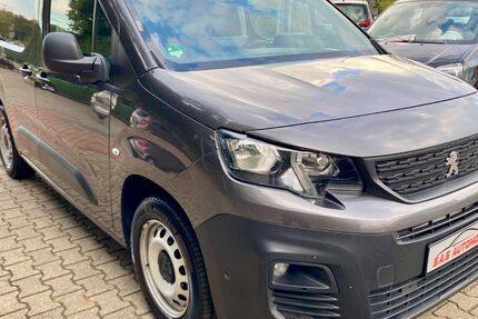 Peugeot Partner 216.710 km 9.000 &euro; Moers 47445