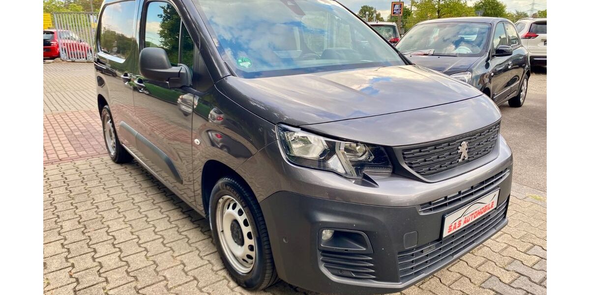 Peugeot Partner 216.710 km 9.000 &euro; Moers 47445