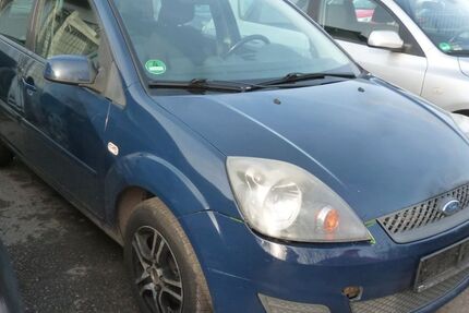 Ford Fiesta 220.000 km 849 &euro; Bottrop 46238