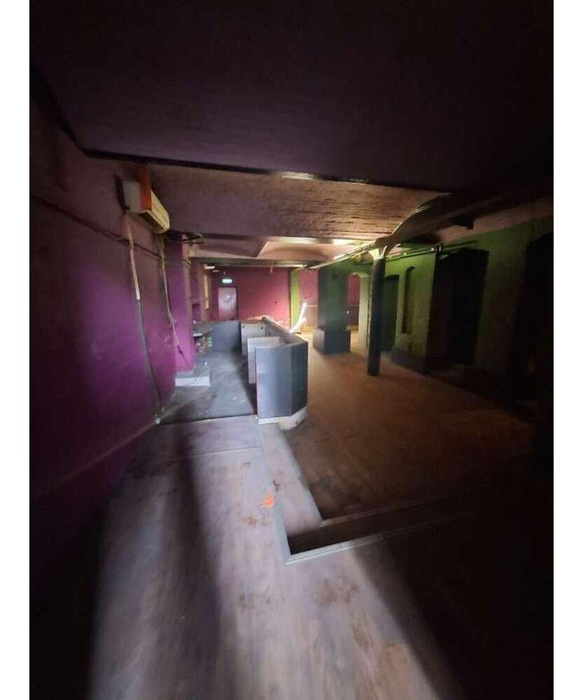 Wohnung zum Mieten in Duisburg 1.300 € 163 m²