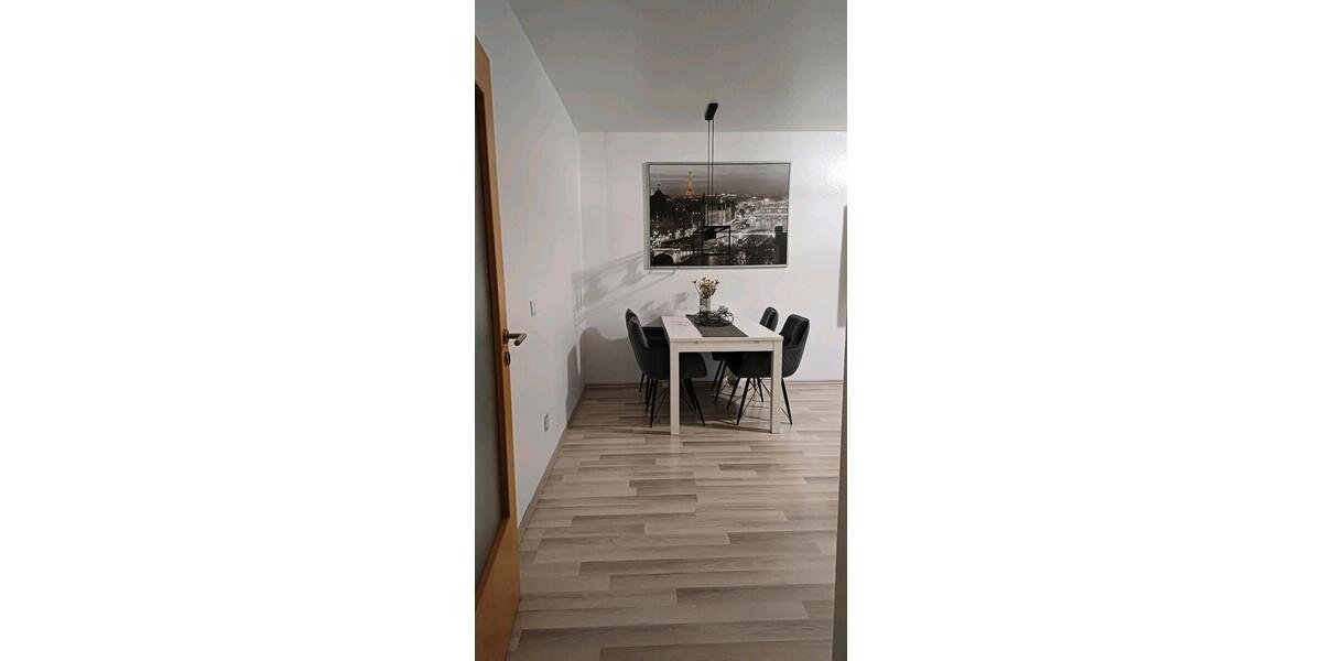 Dachgeschoßwohnung Oberhausen Alsfeld - 4 Zimmer, 95 m&sup2;, 983&euro; | Angebot:24862680