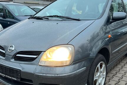 Nissan Almera Tino 189.000 km 1.499 &euro; Essen 45356