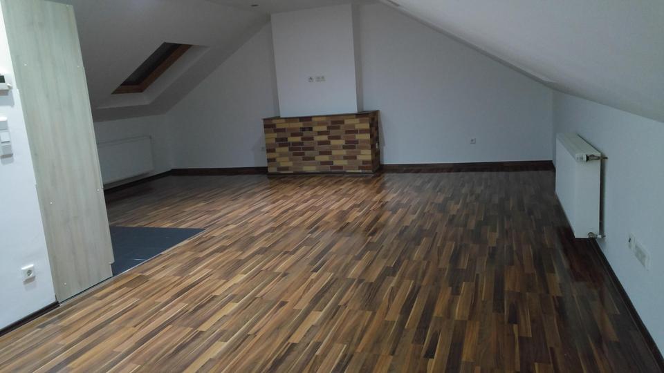 Dachgeschoßwohnung Bottrop - 1 Zimmer, 60 m&sup2;, 500&euro; | Angebot:24513772