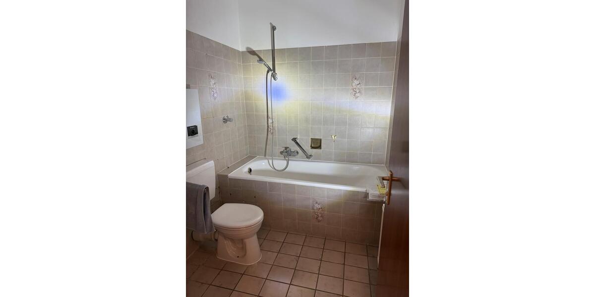 Etagenwohnung Krefeld Cracau - 1 Zimmer, 45 m&sup2;, 410&euro; | Angebot:25164959