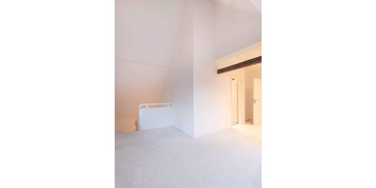 * Freistehendes Einfamilienhaus mit hoher Lebensqualität in begehrter Gerresheimer Lage * 6 zimmer