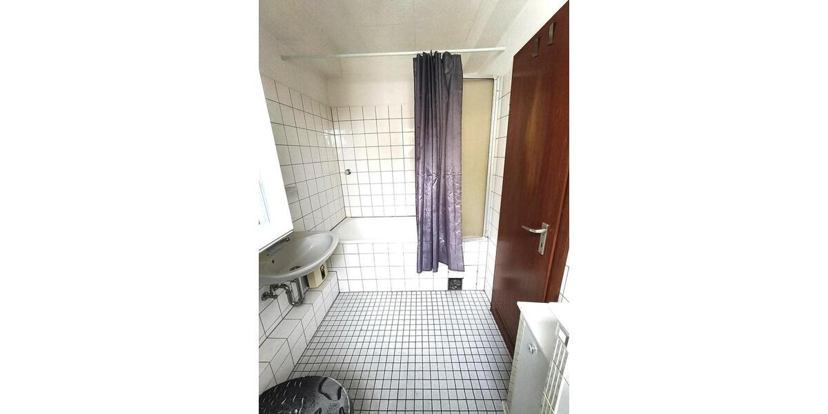 Dachgeschoßwohnung Oberhausen Osterfeld - 1 Zimmer, 40 m&sup2;, 360&euro; | Angebot:26310872