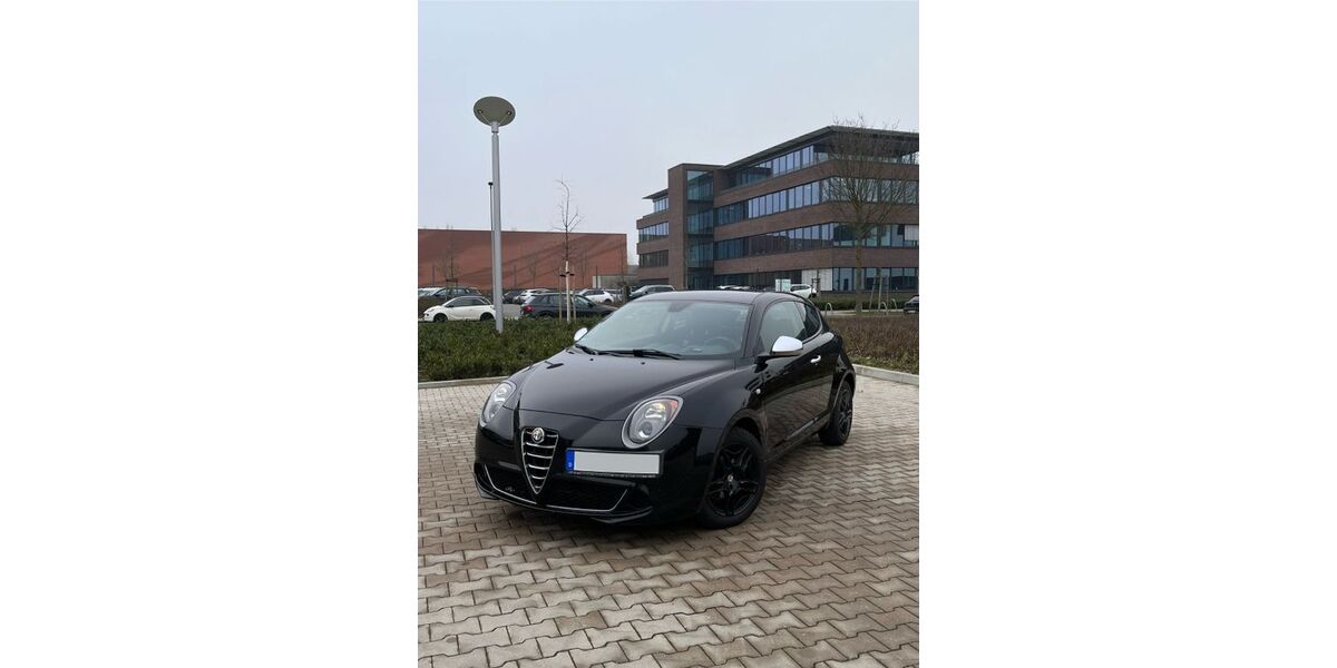 Alfa Romeo MiTo 107.113 km 3.999 &euro; Düsseldorf 40225