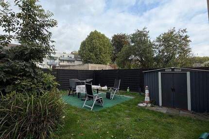 Ruhiges, schönes Hinterhaus mit eigenem Garten und Einbauküche 3 zimmer