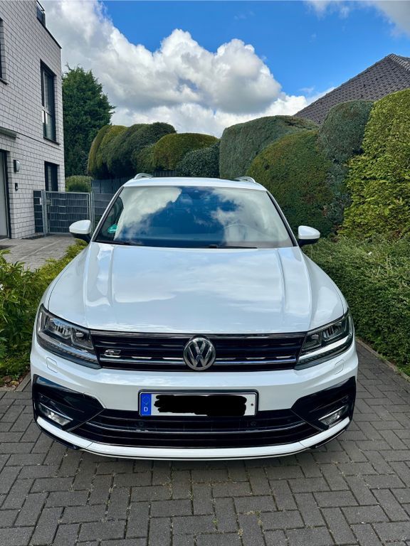 VW Tiguan 102.300 km 19.900 € Dinslaken 46535