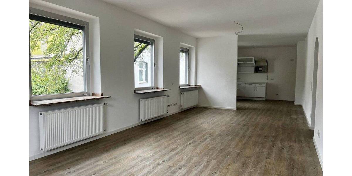 Etagenwohnung Oberhausen Altstadt-Süd - 2 Zimmer, 88 m&sup2;, 500&euro; | Angebot:26902806