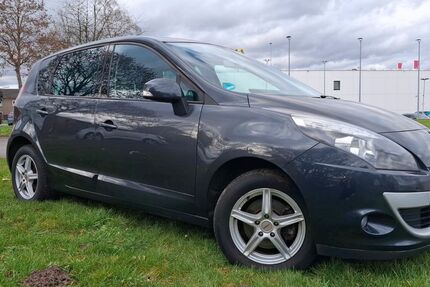 Renault Scenic 82.250 km 5.350 &euro; Bochum 44867