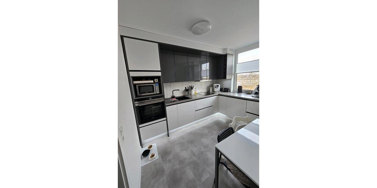 Etagenwohnung Ratingen Tiefenbroich - 3 Zimmer, 92 m&sup2;, 280.000&euro; | Angebot:27161528