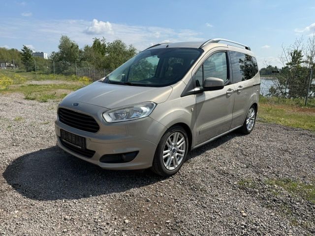Ford Tourneo Courier 270.900 km 3.490 &euro; Düsseldorf 40549