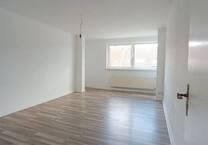 DU-Hochfeld, Wanheimer Straße 23-25 - 3-Zimmer-Wohnung im 5.OG ohne Aufzug ab Juli zu mieten !!