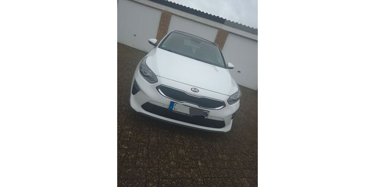 Kia ceed / Ceed 77.823 km 15.300 &euro; Wesel 46483