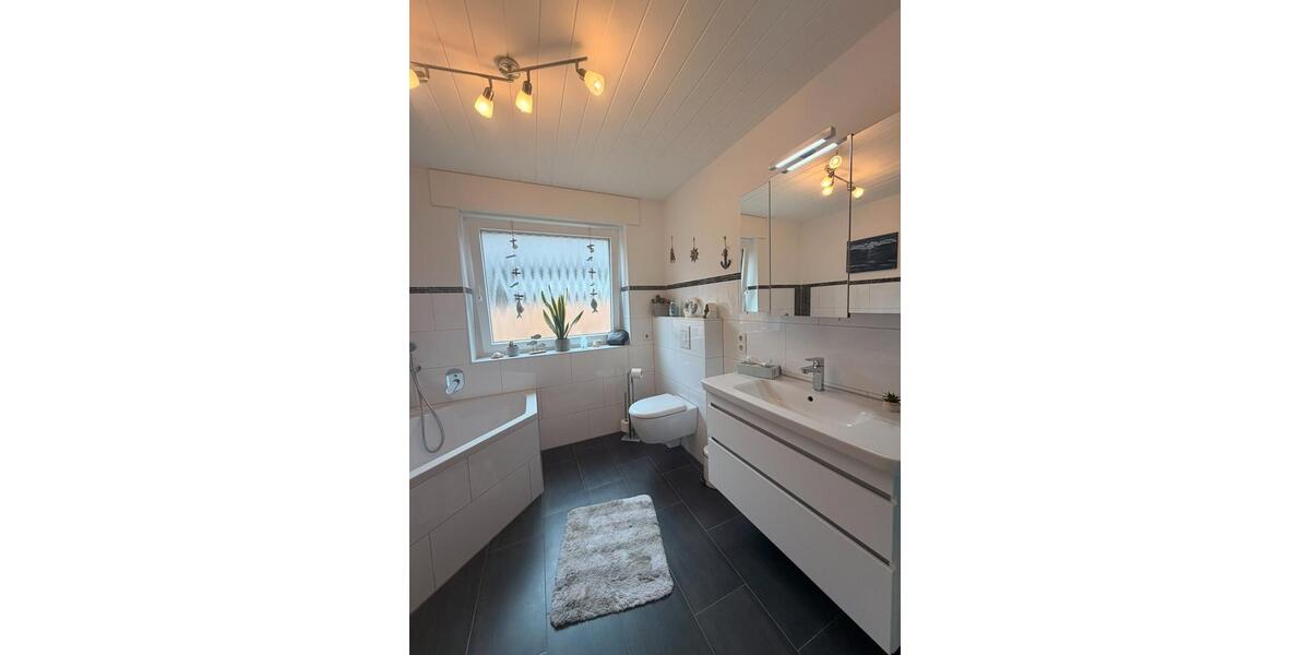 Mehrfamilienhaus, Wohnhaus Hünxe - 7.5 Zimmer, 270 m&sup2;, 859.000&euro; | Angebot:26889271