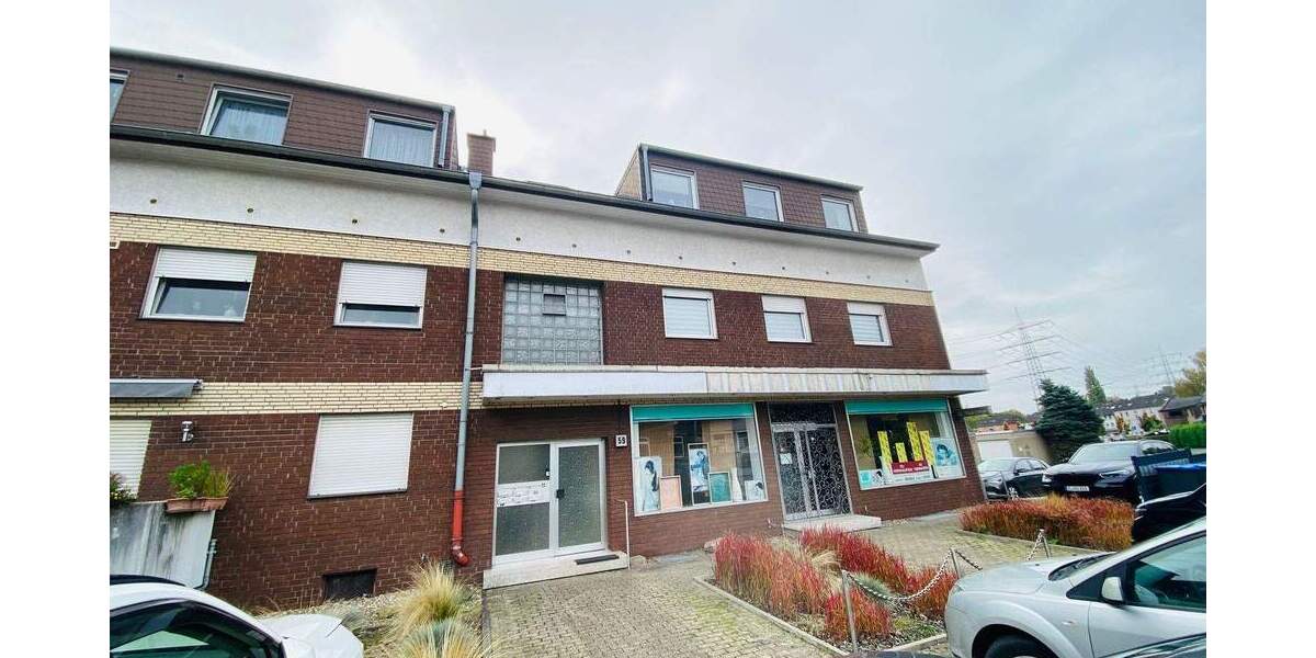 **RESERVIERT** Vielseitige Gewerbefläche mit PKW-Stellplätzen 3 zimmer