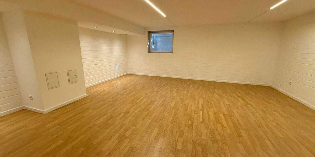 Doppelhaushälfte Düsseldorf Kaiserswerth - 8 Zimmer, 213 m&sup2;, 1.680.000&euro; | Angebot:25271300