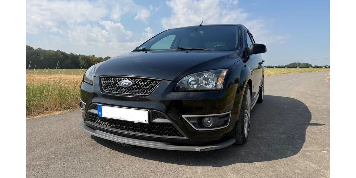 Ford Focus 161.685 km 8.100 &euro; Neukirchen-Vluyn 47506