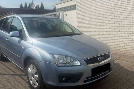 Ford Focus 131.000 km 4.000 &euro; Essen 45143