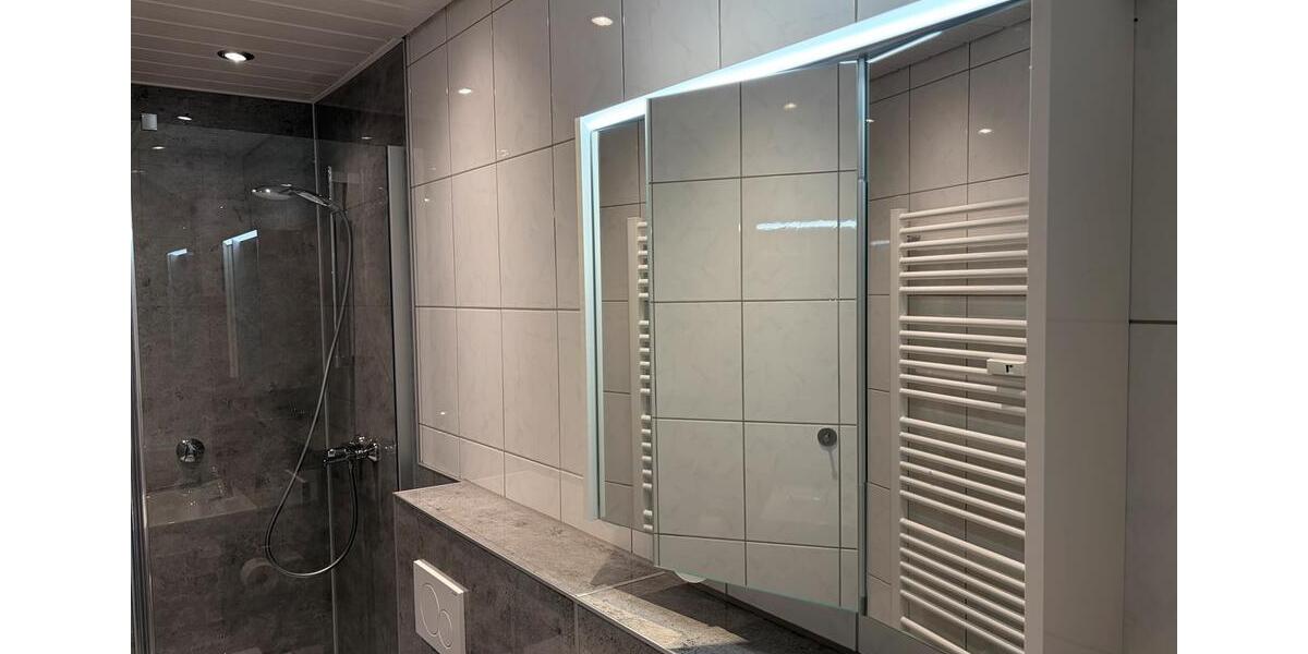 Dachgeschoßwohnung Oberhausen Rothebusch - 3.5 Zimmer, 80 m&sup2;, 640&euro; | Angebot:25394243