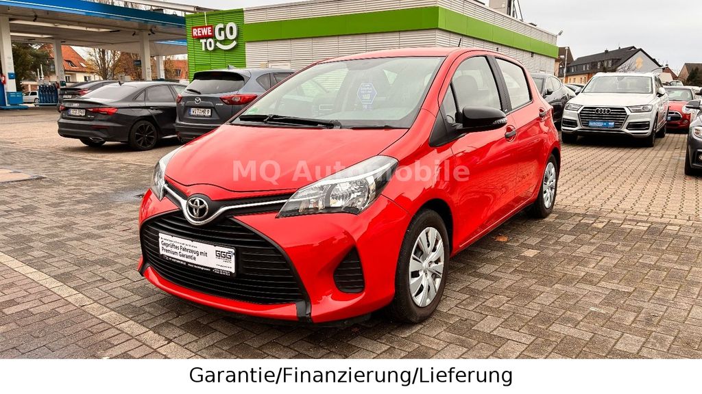 Toyota Yaris 30.800 km 9.499 &euro; Recklinghausen, Germany 45661