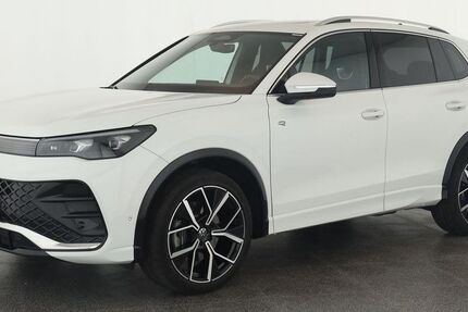 VW Tiguan 16.700 km 45.184 &euro; Düsseldorf 40233
