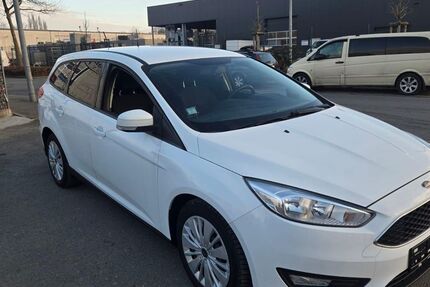 Ford Focus 104.000 km 9.590 &euro; Gelsenkirchen 45884