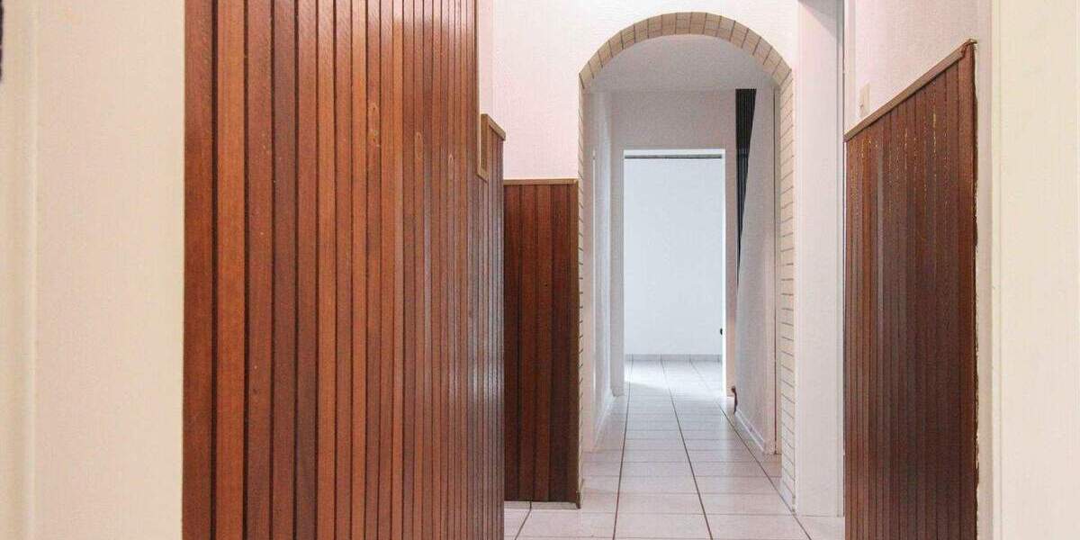 Schönes Bauernhaus mit großem Garten in top Lage von Menzelen-West 8 zimmer