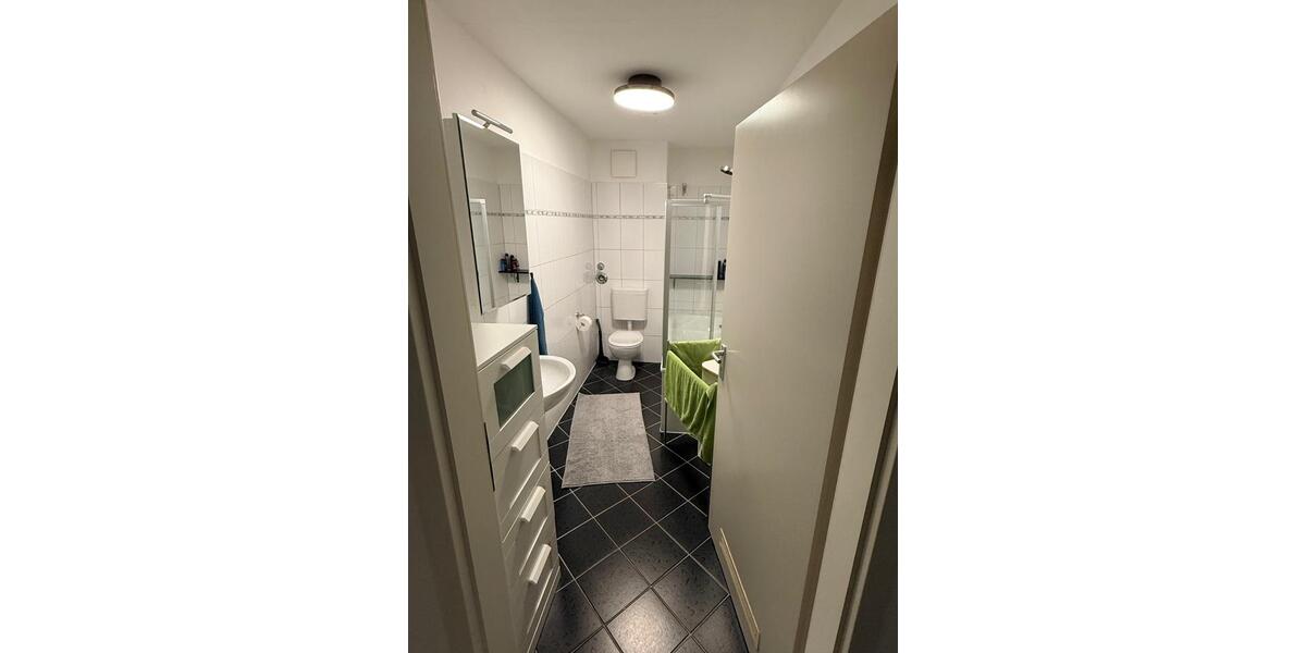 Gepflegte DG-Whg. in guter Lage v. Oberhausen Schwarze Heide 3.5 zimmer