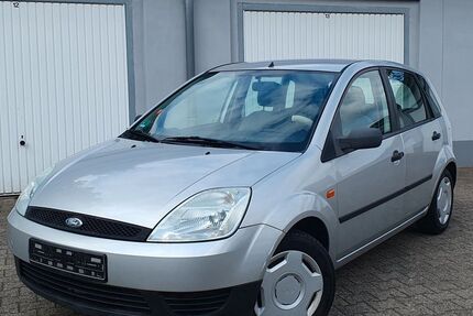 Ford Fiesta 211.639 km 1.650 &euro; Duisburg 47055