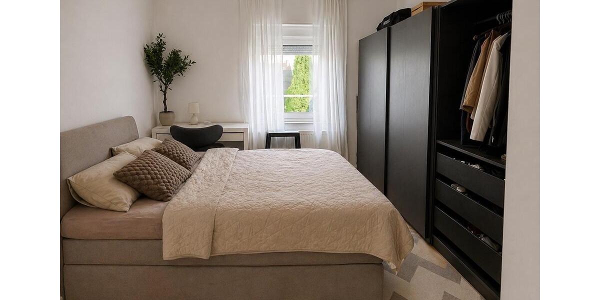 Erdgeschoßwohnung Krefeld Cracau - 2.5 Zimmer, 65 m&sup2;, 820&euro; | Angebot:26347739