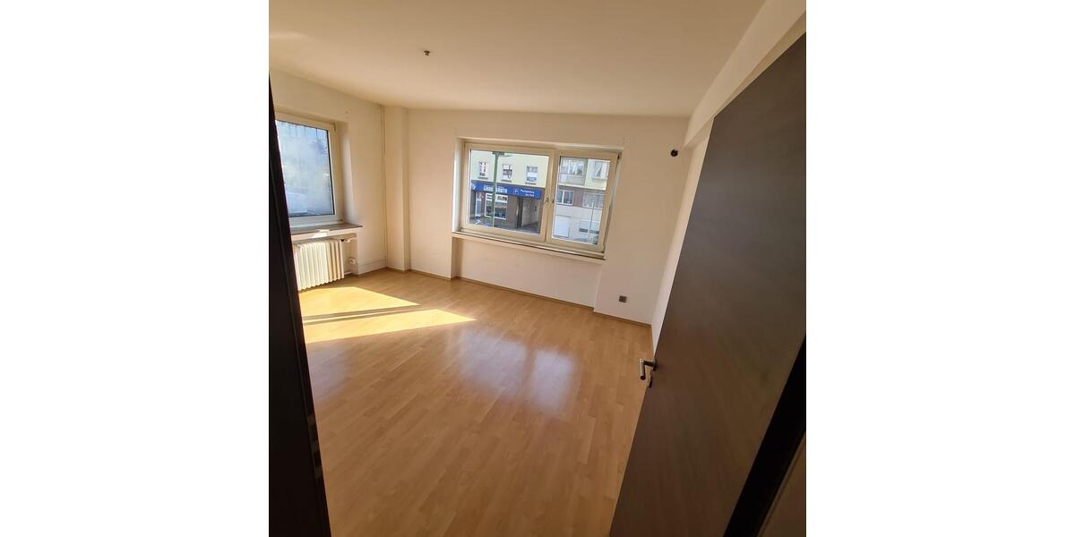 Etagenwohnung Düsseldorf Pempelfort - 2.5 Zimmer, 86 m&sup2;, 370.000&euro; | Angebot:27096067