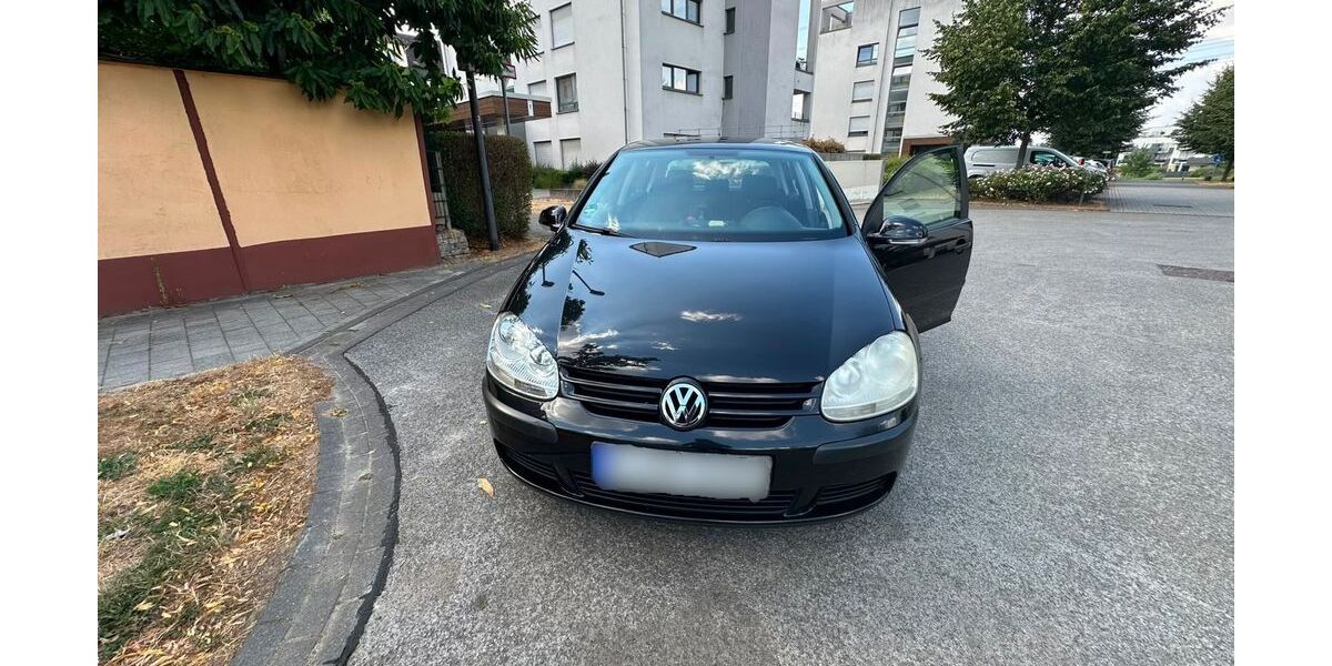 VW Golf 204.920 km 1.500 &euro; Essen 45143