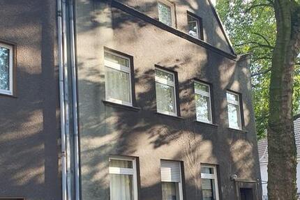 Haus Duisburg Hamborn - 5 Zimmer, 250 m&sup2;, 450.000&euro; | Angebot:27281446