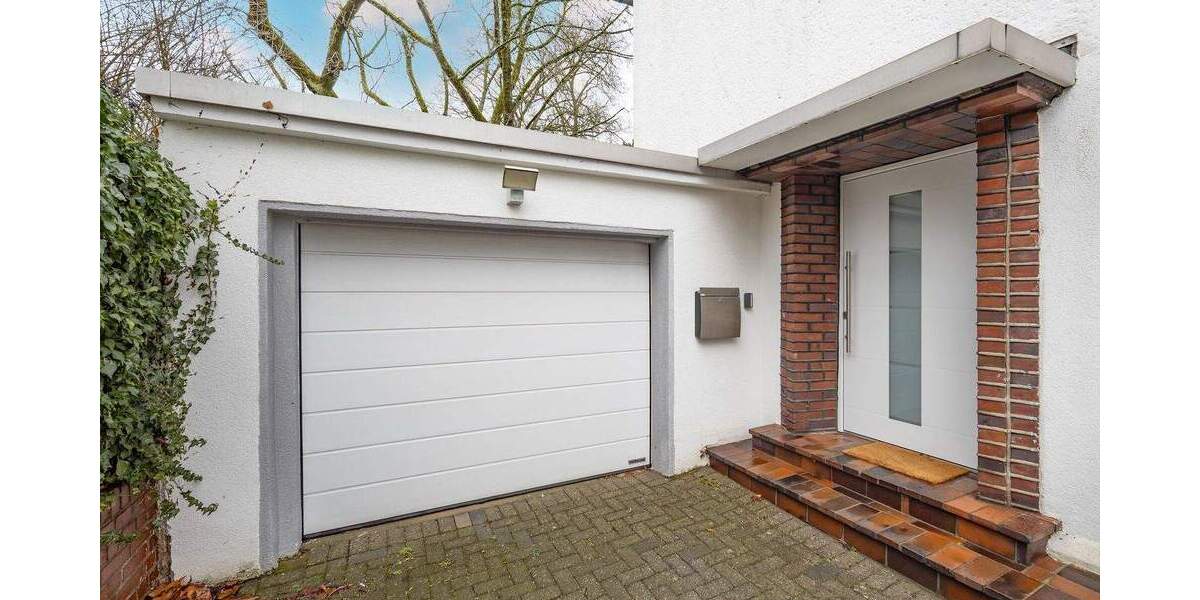 * Freistehendes Einfamilienhaus mit hoher Lebensqualität in begehrter Gerresheimer Lage * 6 zimmer