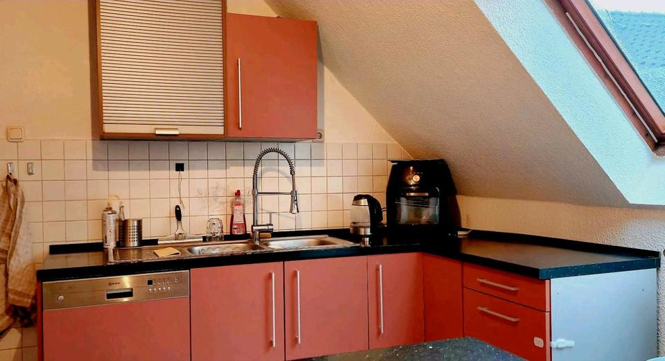 Dachgeschoßwohnung Bochum Höntrop - 3 Zimmer, 86 m&sup2;, 775&euro; | Angebot:25052508