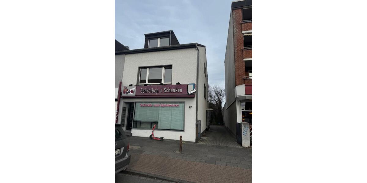 Wohn- und geschäftshaus mit Garagen in Duisburg Buchholz 12 zimmer