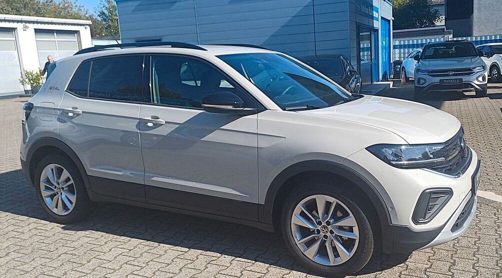 VW T-Cross 1.700 km 21.480 € Essen 45307