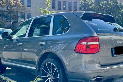 Porsche Cayenne 177.000 km 15.555 &euro; Düsseldorf 40239