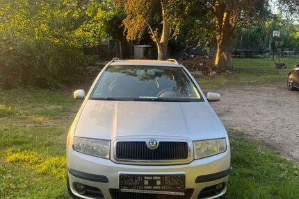 Skoda Fabia 196.000 km 1.199 &euro; Wesel 46483